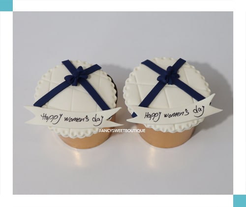 سفید . سرمه ای ( مطابق عکس )