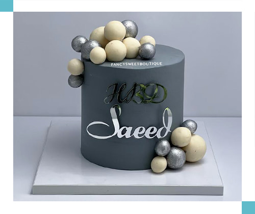 خاکستری . سفید . نقره ای 