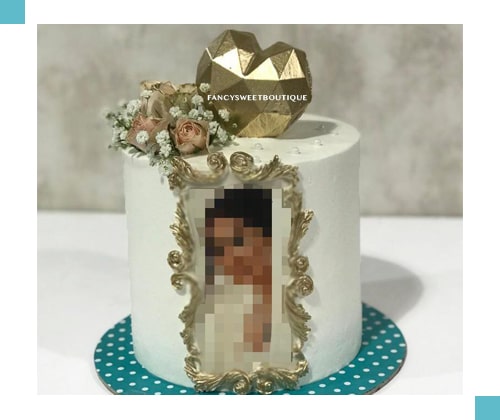 سفید . طلایی . با گل طبیعی ( مطابق عکس )